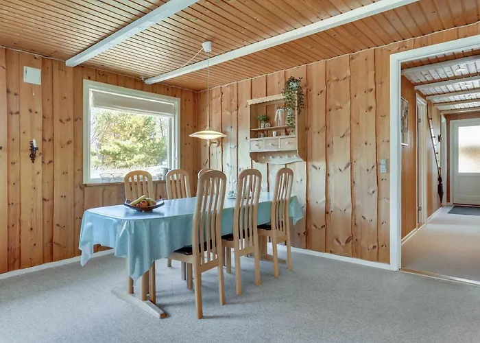 Niels - 1-5km From The Sea By Interhome Blåvand